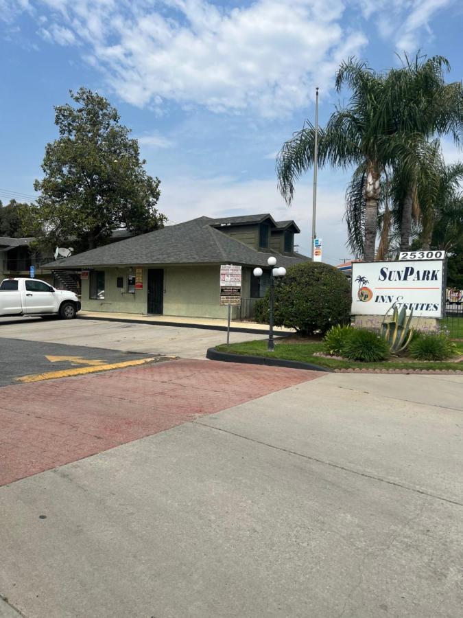 Sunpark Inn & Suites San Bernardino Exterior photo
