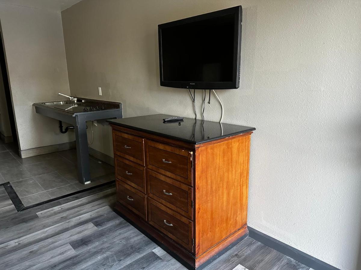 Sunpark Inn & Suites San Bernardino Exterior photo