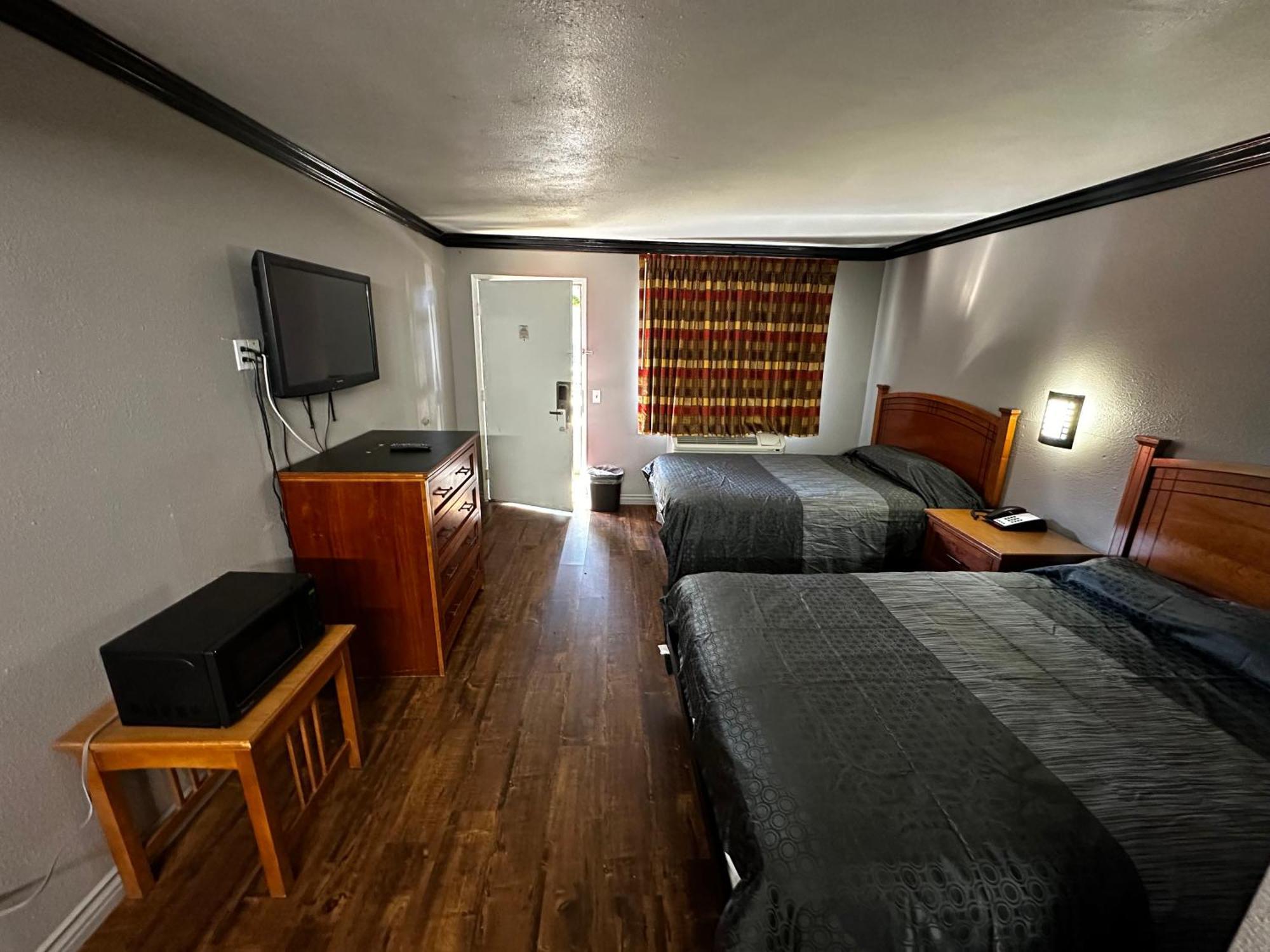 Sunpark Inn & Suites San Bernardino Exterior photo
